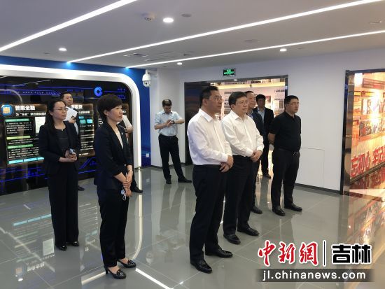  天津先行者外线发威，三分雨浇灭吉林队