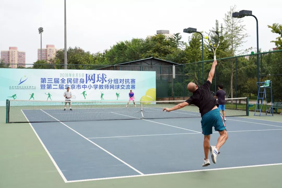  网球主题公园开园，多功能场地满足全民需求