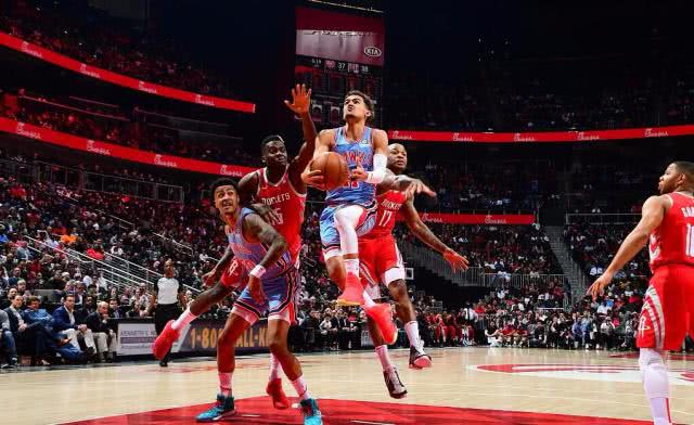  哈登准三双掌控节奏，快船主场轻取黄蜂队