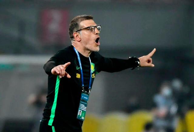  教练临场变阵奇效，替补席成制胜奇兵